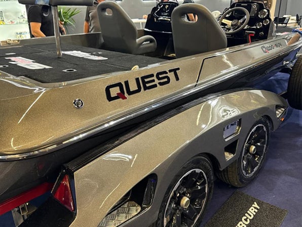 Quest Boats - 290 SUV